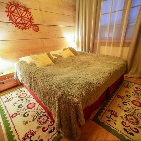 Gosciniec Debowa Gazdowka Bed and Breakfast Ustrzyki Dolne Εξωτερικό φωτογραφία