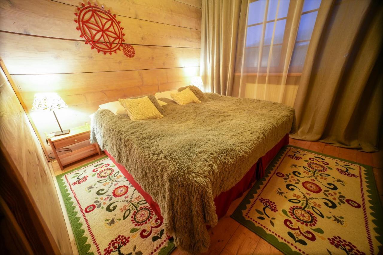 Gosciniec Debowa Gazdowka Bed and Breakfast Ustrzyki Dolne Εξωτερικό φωτογραφία