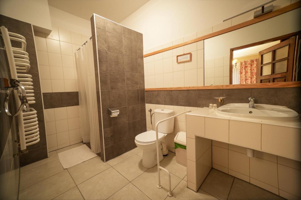 Gosciniec Debowa Gazdowka Bed and Breakfast Ustrzyki Dolne Εξωτερικό φωτογραφία