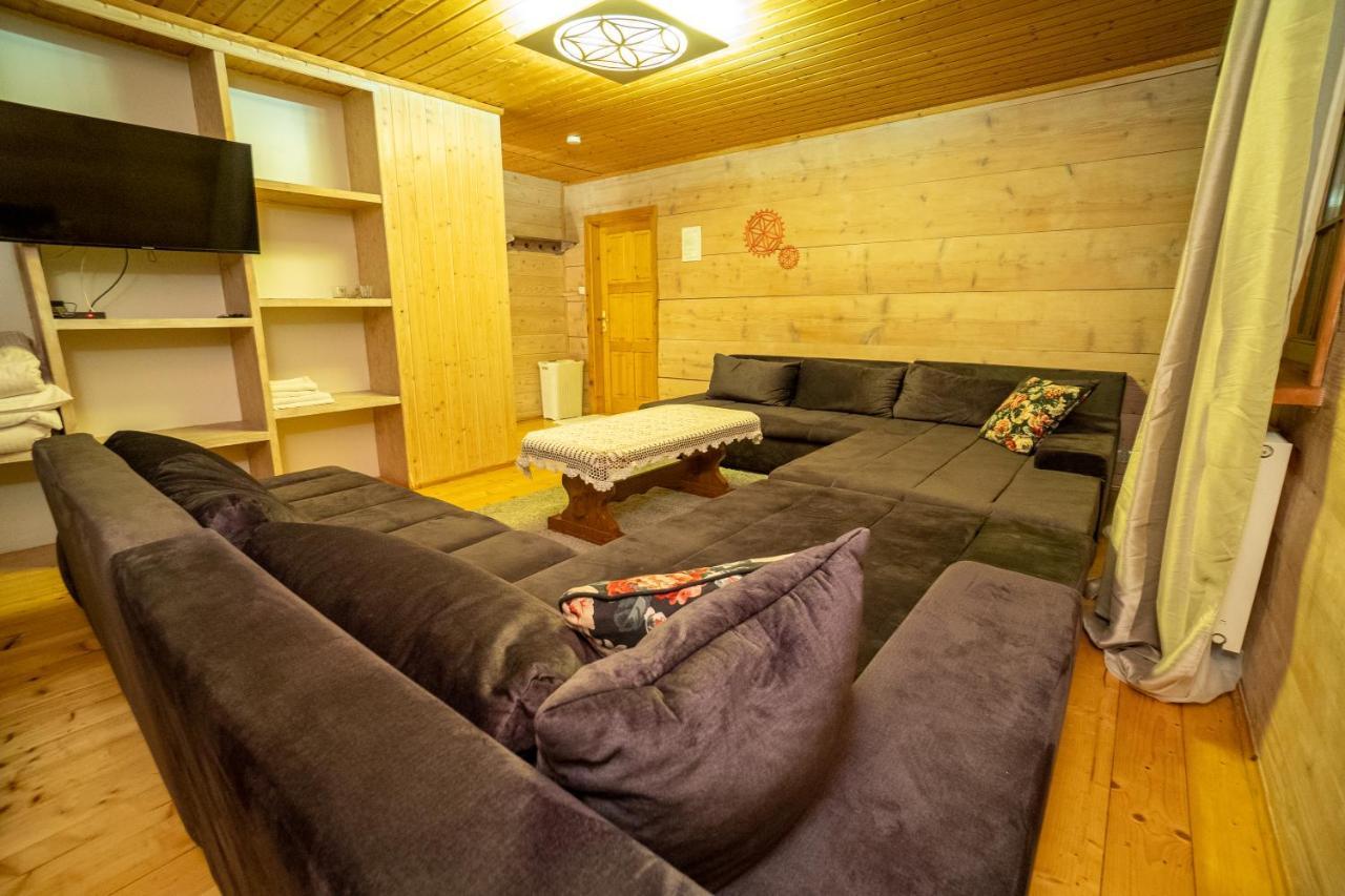Gosciniec Debowa Gazdowka Bed and Breakfast Ustrzyki Dolne Εξωτερικό φωτογραφία